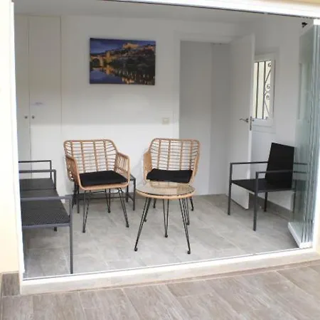 Rincon De La Muralla * Toledo