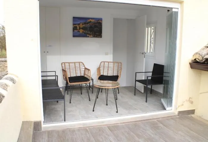 Rincon De La Muralla * Toledo